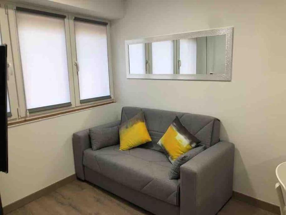 Alojamiento Karina Apartment เลส ภายนอก รูปภาพ